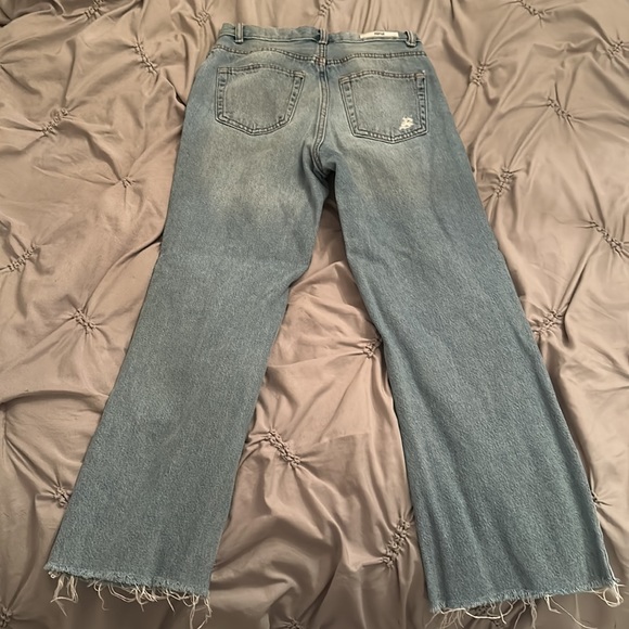 High Rise Ripped Mom Jeans - Picture 4 of 4